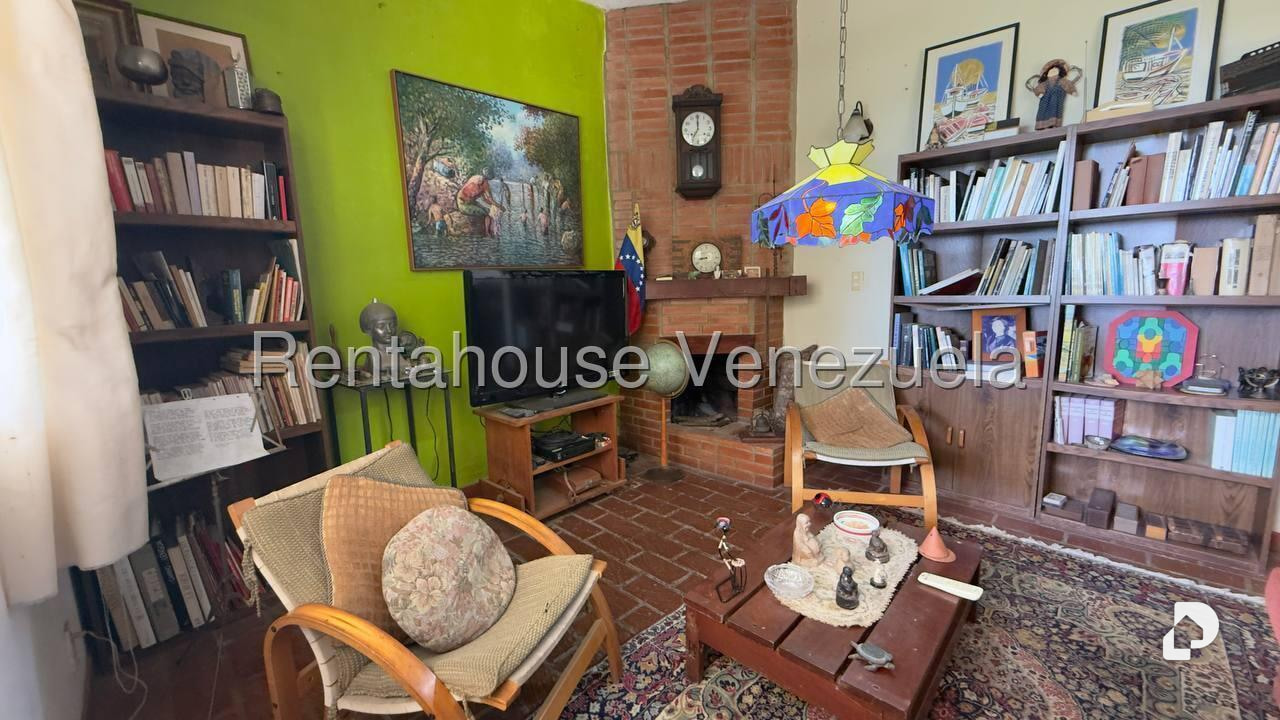 Casa en Oripoto, Caracas – 27