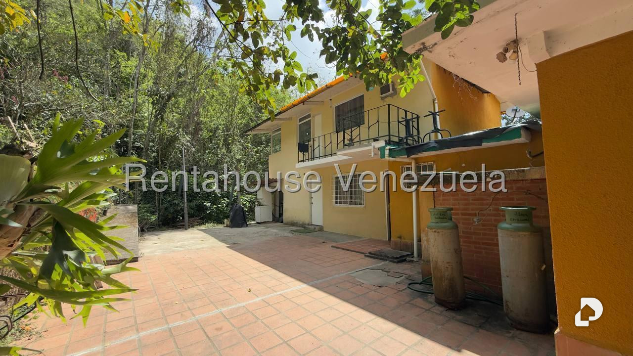Casa en Oripoto, Caracas – 17
