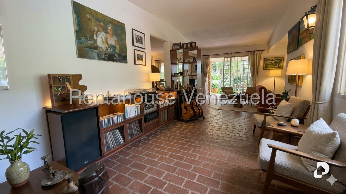Casa en Oripoto, Caracas – 21