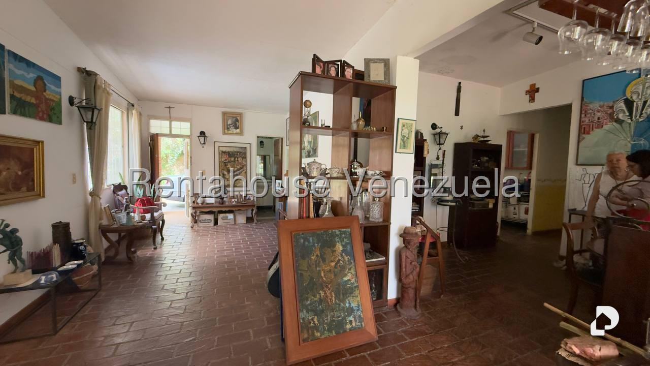 Casa en Oripoto, Caracas – 24