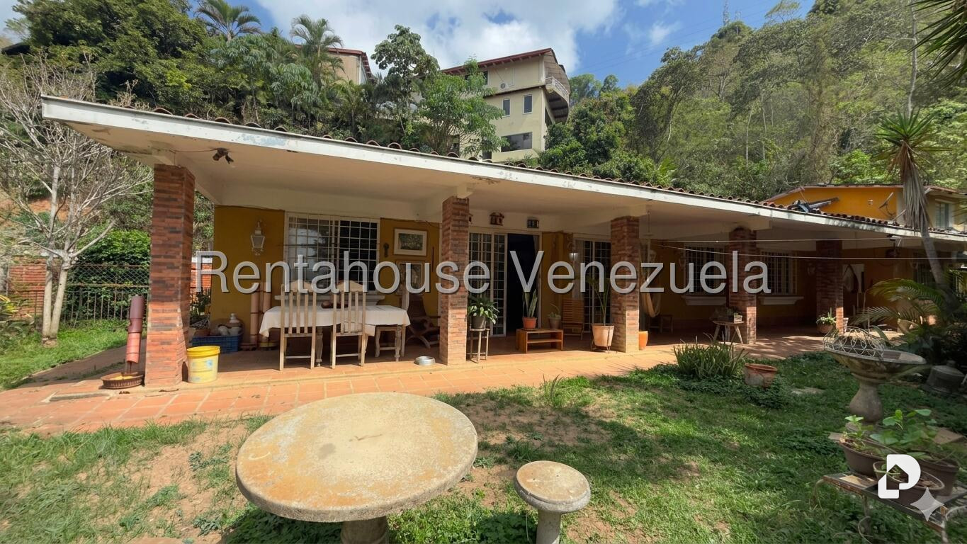Casa en Oripoto, Caracas – 16