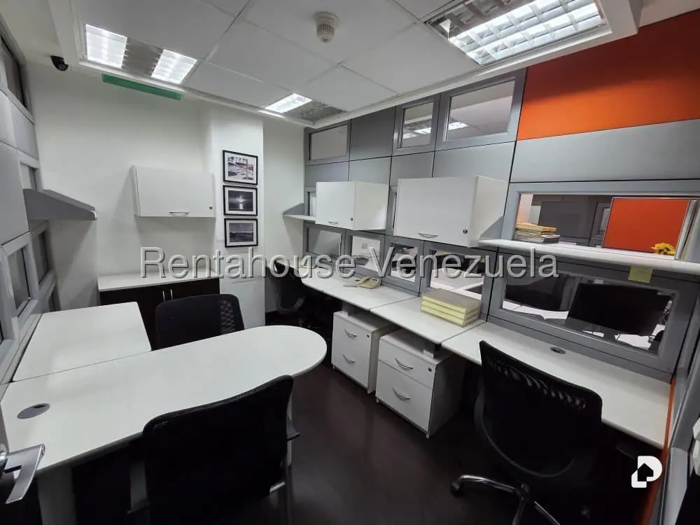 Oficina en Los Dos Caminos, Caracas