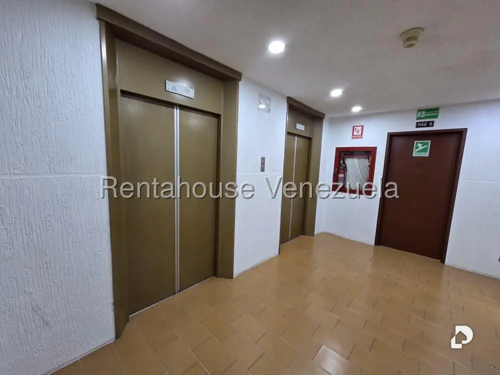 Oficina en Los Dos Caminos, Caracas