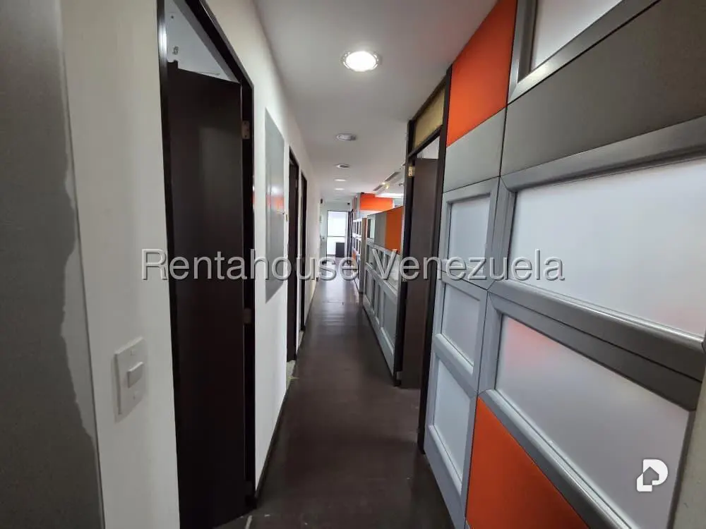 Oficina en Los Dos Caminos, Caracas