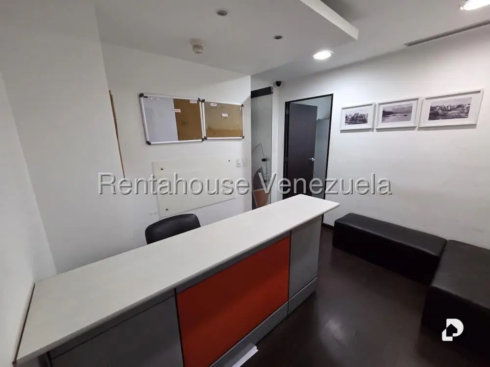 Oficina en Los Dos Caminos, Caracas