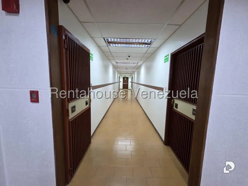 Oficina en Los Dos Caminos, Caracas