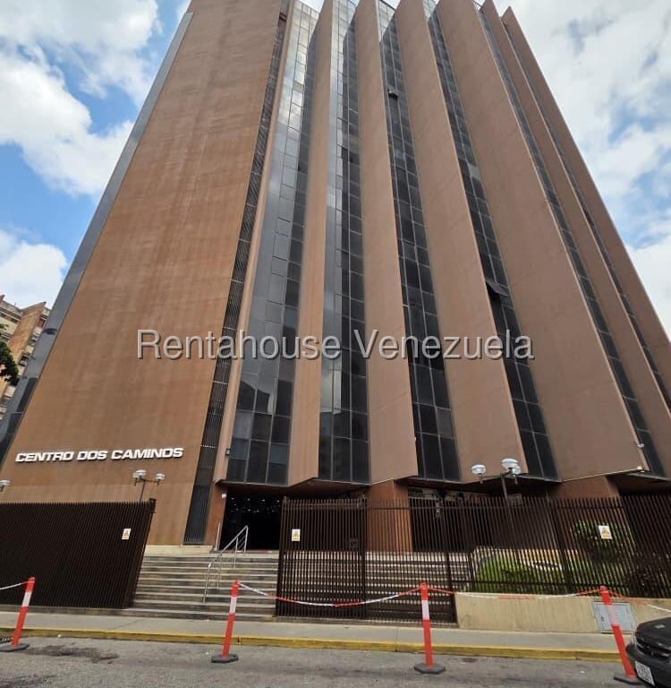 Oficina en Los Dos Caminos, Caracas - 1