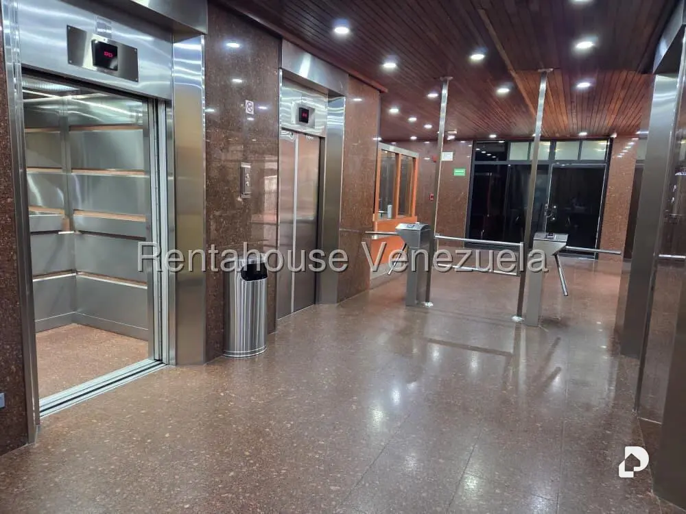 Oficina en Los Dos Caminos, Caracas