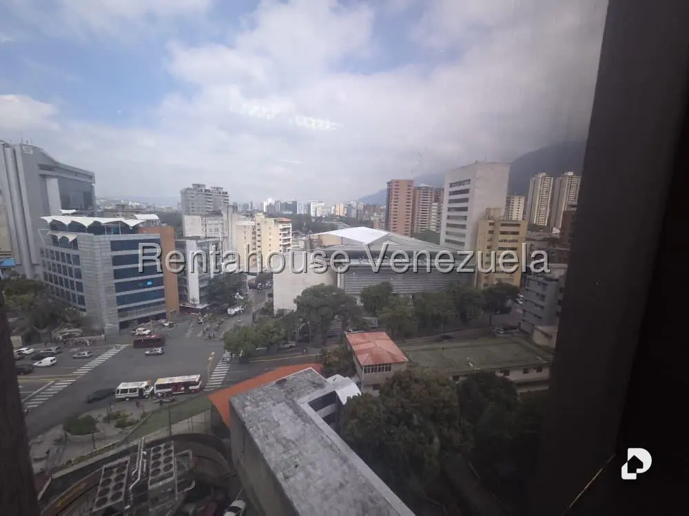 Oficina en Los Dos Caminos, Caracas