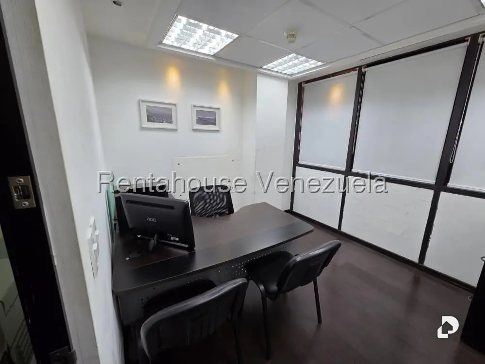 Oficina en Los Dos Caminos, Caracas