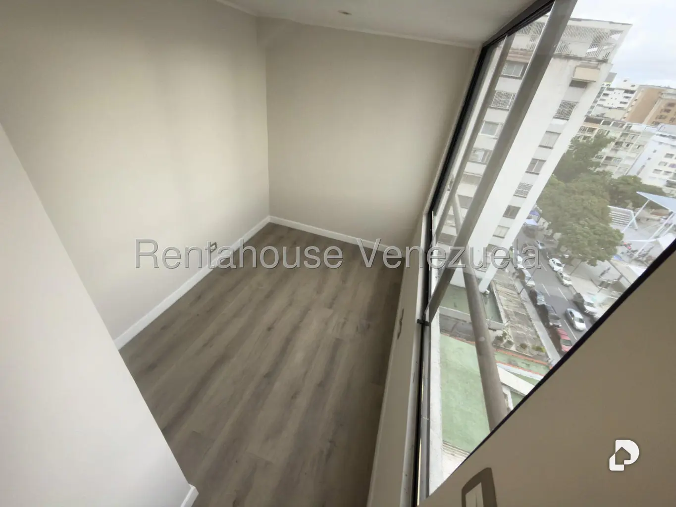 Apartamento en Los Palos Grandes, Caracas – 20