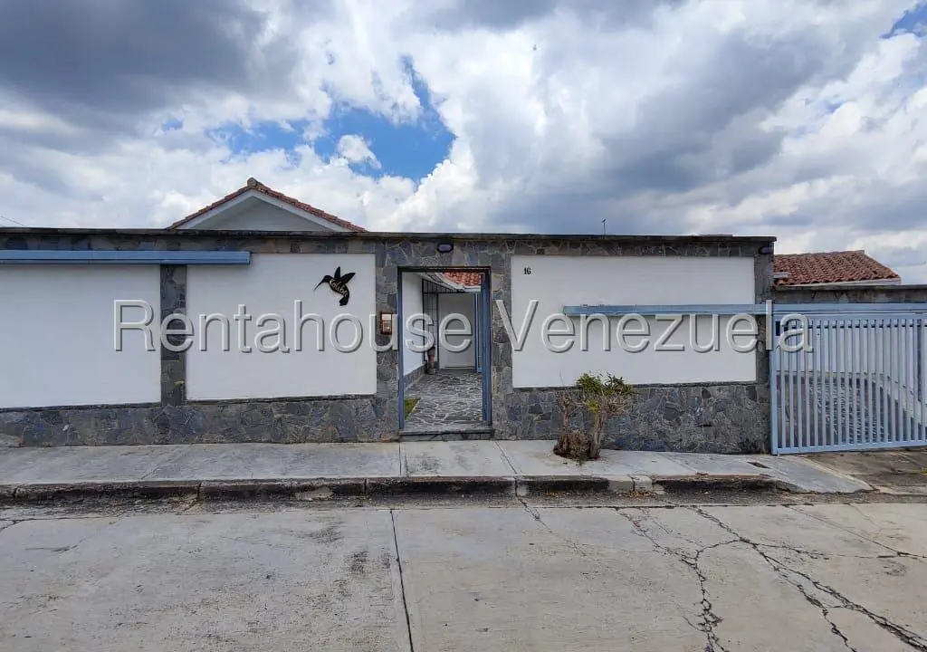 House in Charallavito, Caracas - 1