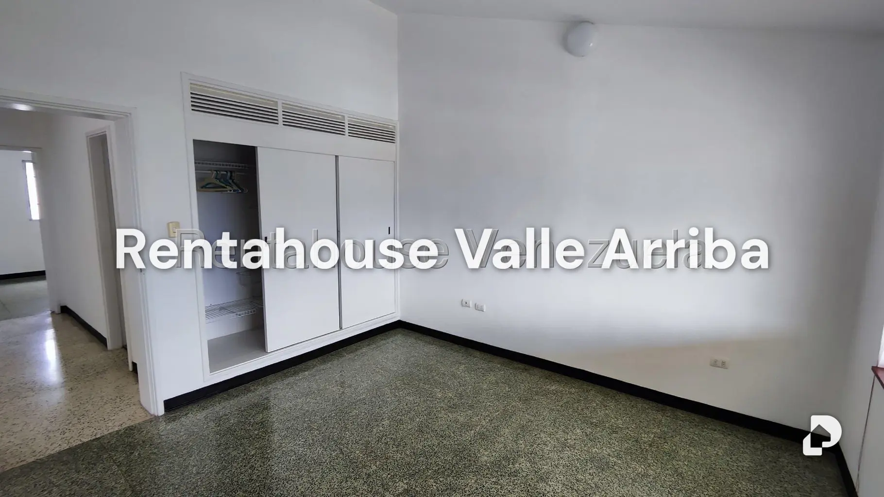 Casa en Charallavito, Caracas – 19