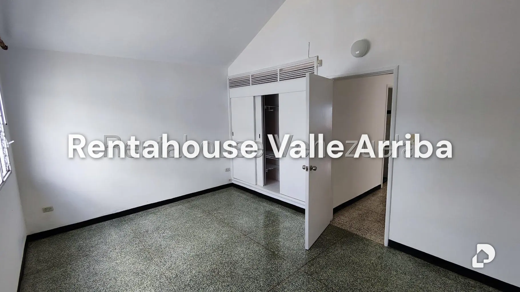 Casa en Charallavito, Caracas – 16