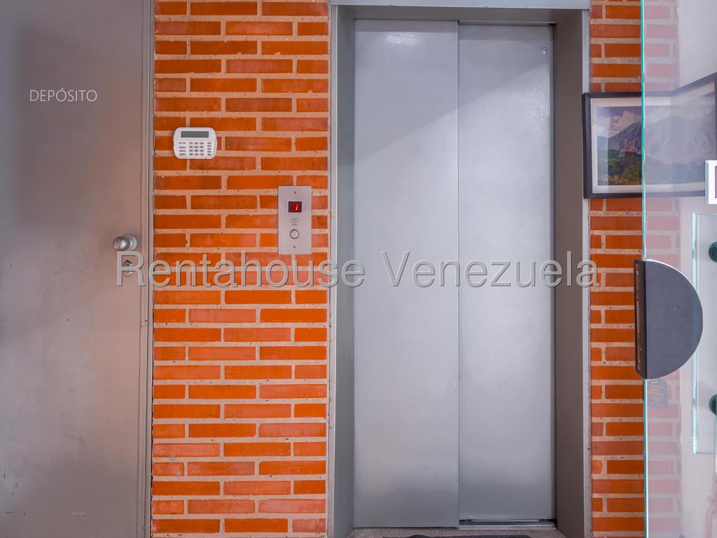 Edificio en Los Chorros, Caracas