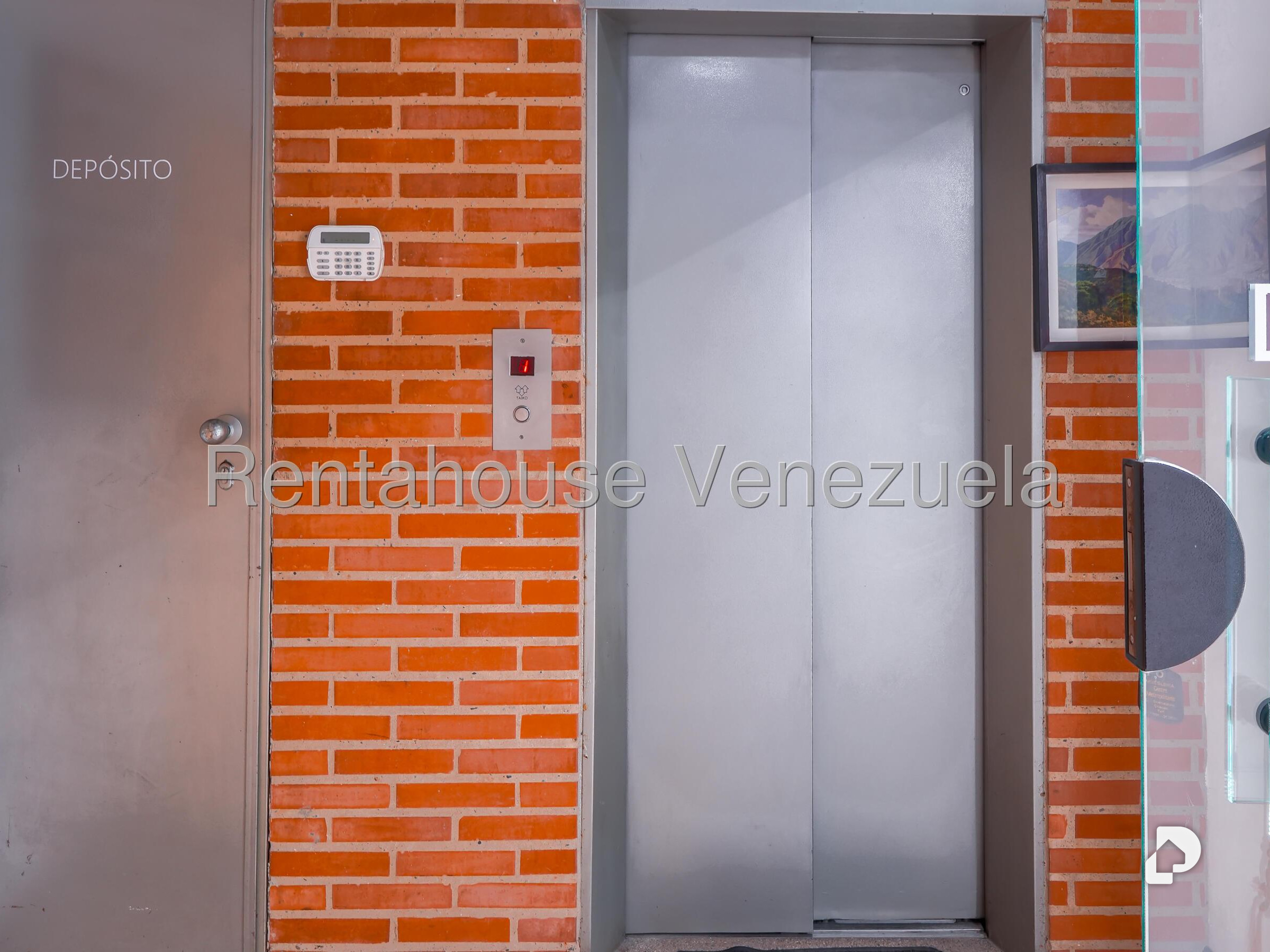 Edificio en Los Chorros, Caracas – 15