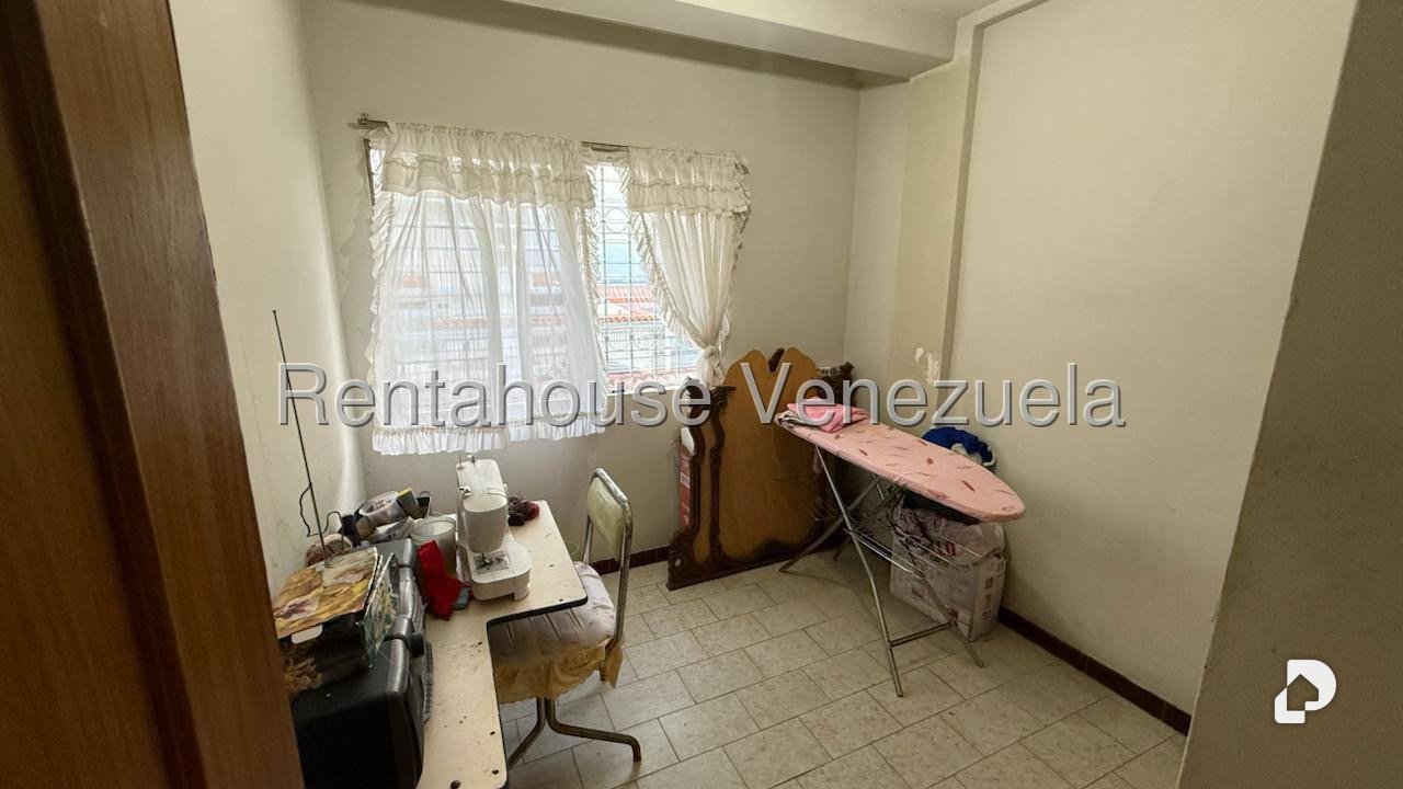 Casa en Alto Prado, Caracas – 18