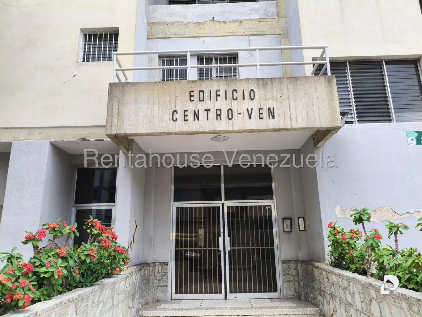Local comercial en La Trinidad, Caracas – 1