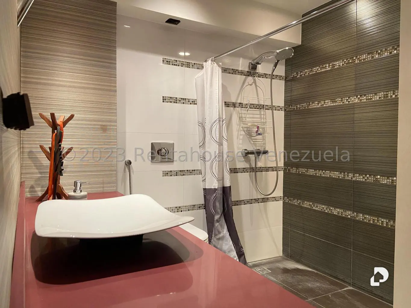Apartamento en Las Mercedes, Caracas – 20