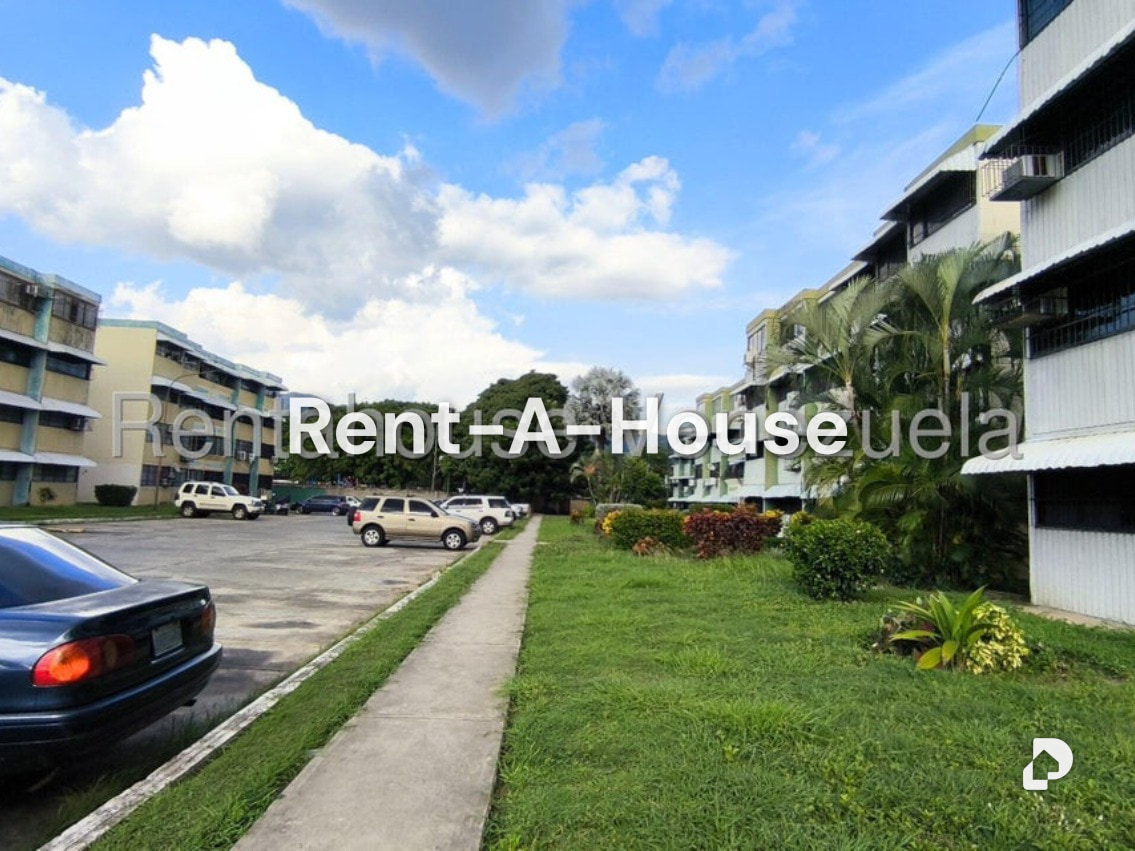 Apartamento en los Andes, San Diego – 2