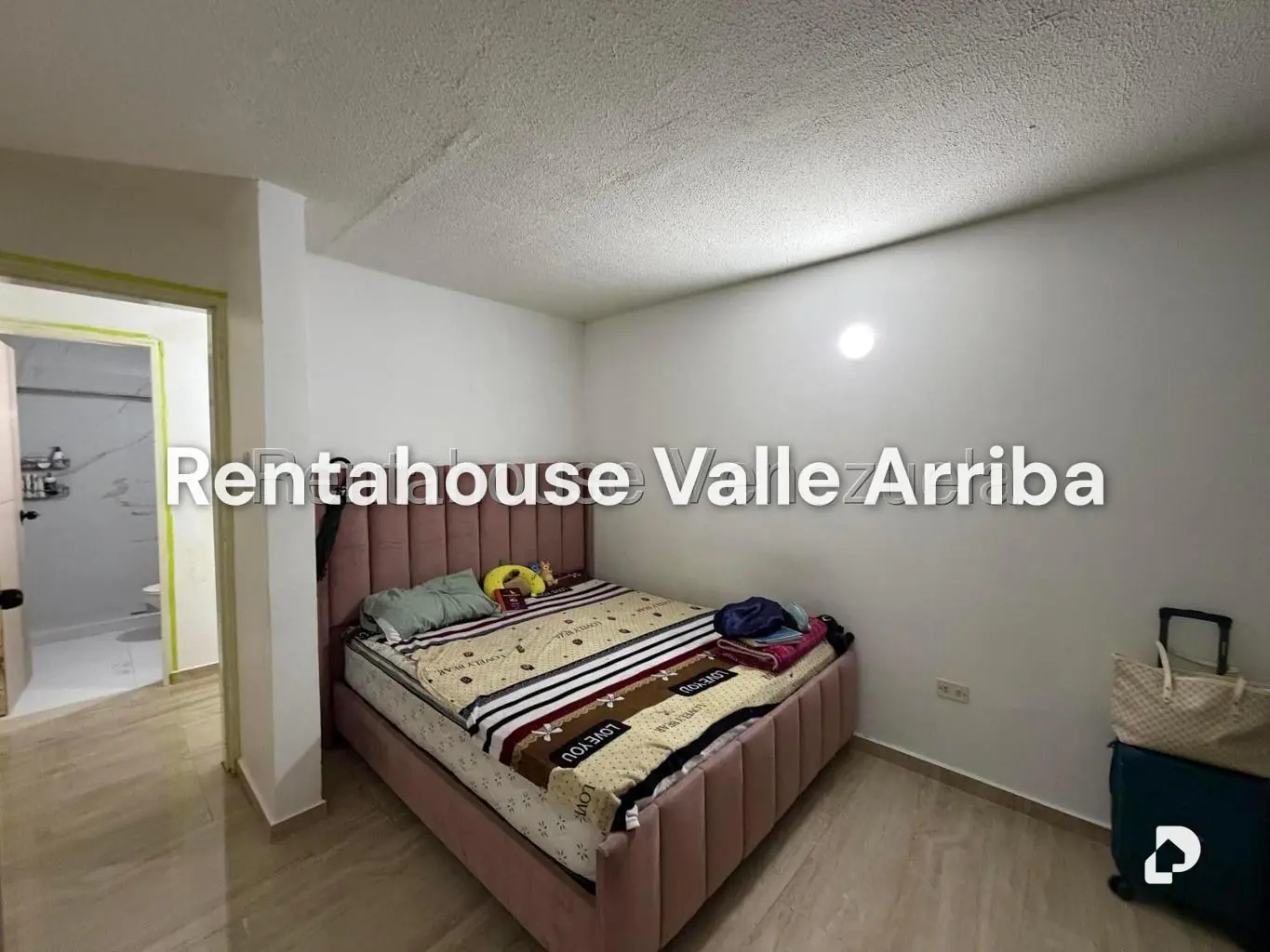 Apartment in Los Naranjos Humboldt, Caracas – 5