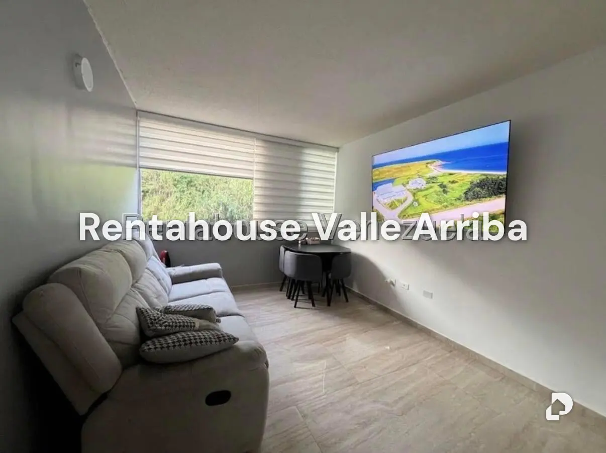 Apartment in Los Naranjos Humboldt, Caracas – 3
