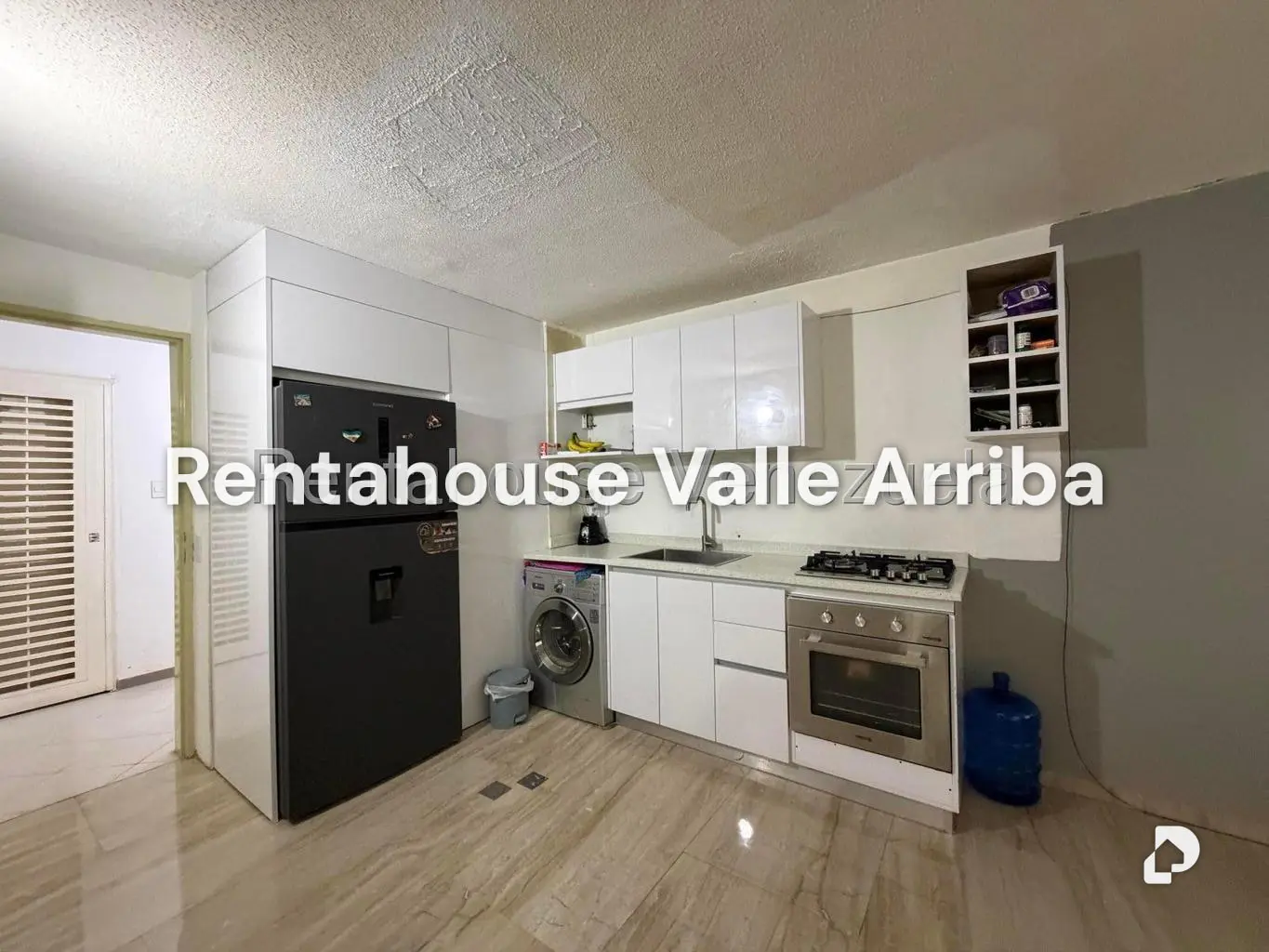 Apartment in Los Naranjos Humboldt, Caracas – 2
