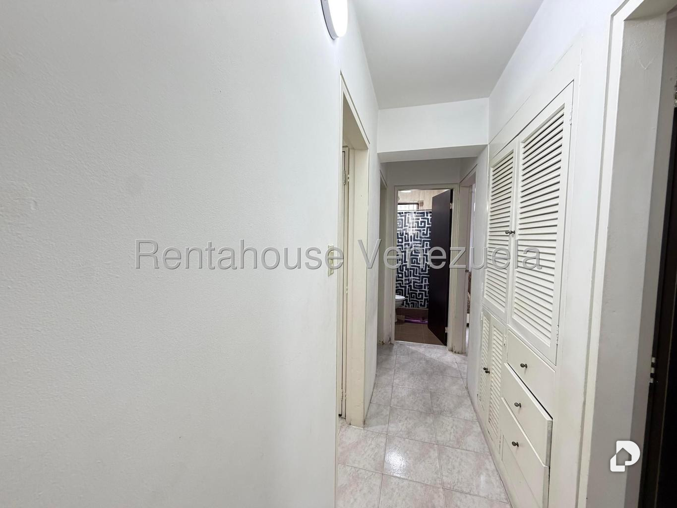 Apartamento en La Urbina, Caracas – 8
