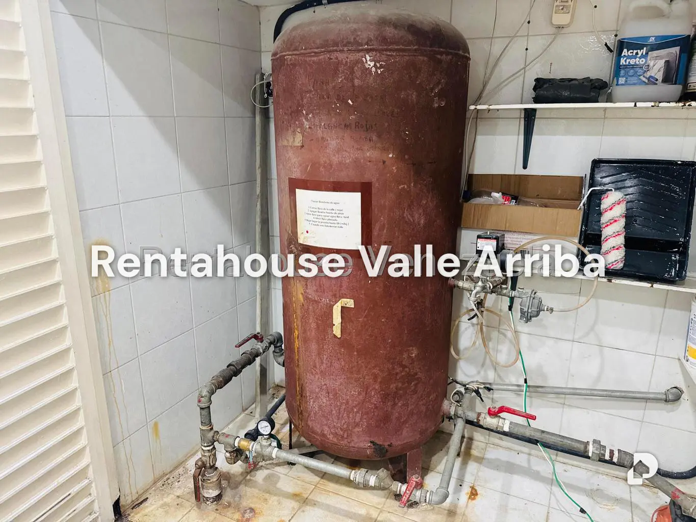 House in Santa Fe Norte, Caracas – 16