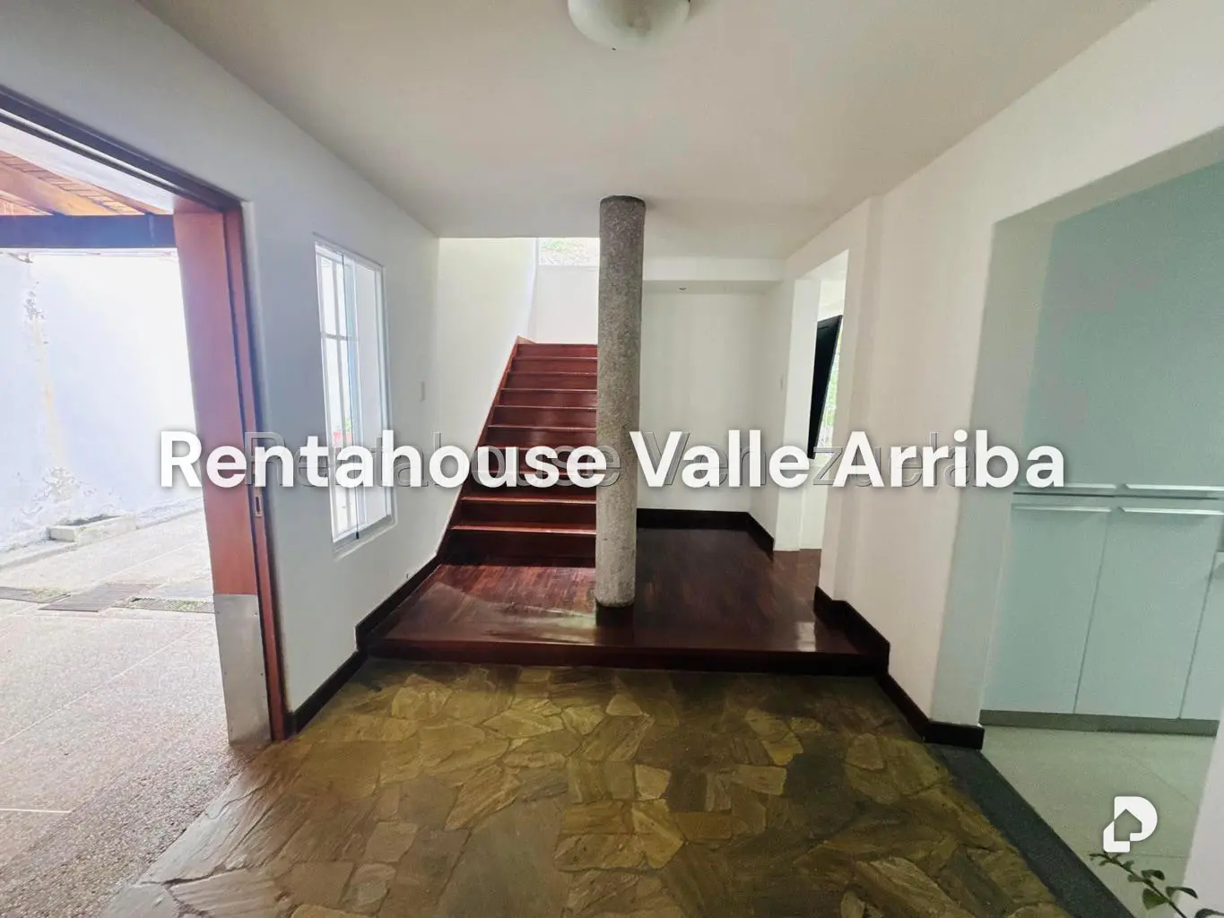 House in Santa Fe Norte, Caracas – 19