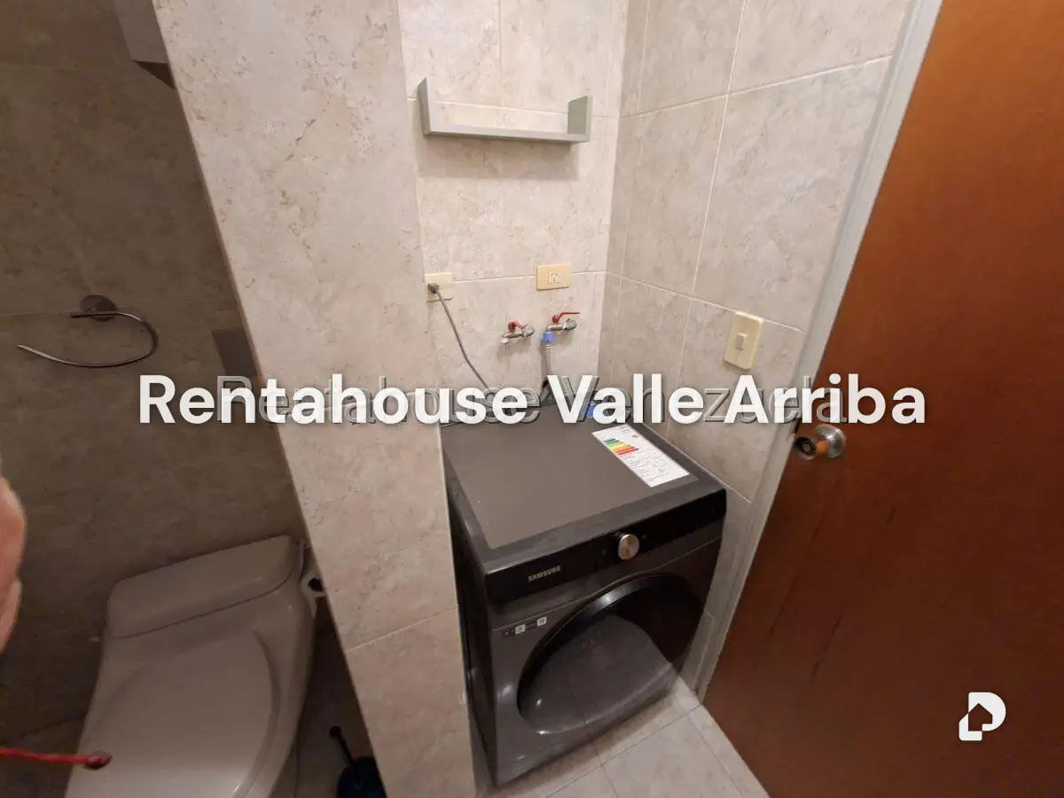 Apartamento en El Rosal, Caracas – 18