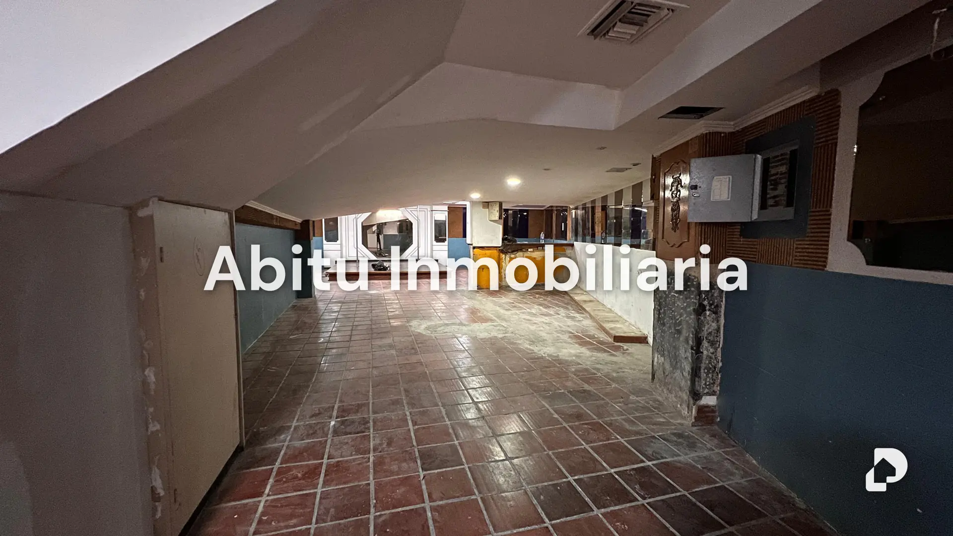 Local comercial en San Martín, Caracas – 3