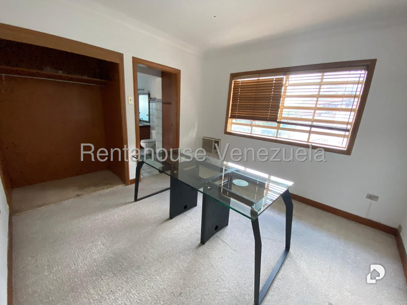 Casa en Altamira, Caracas – 20