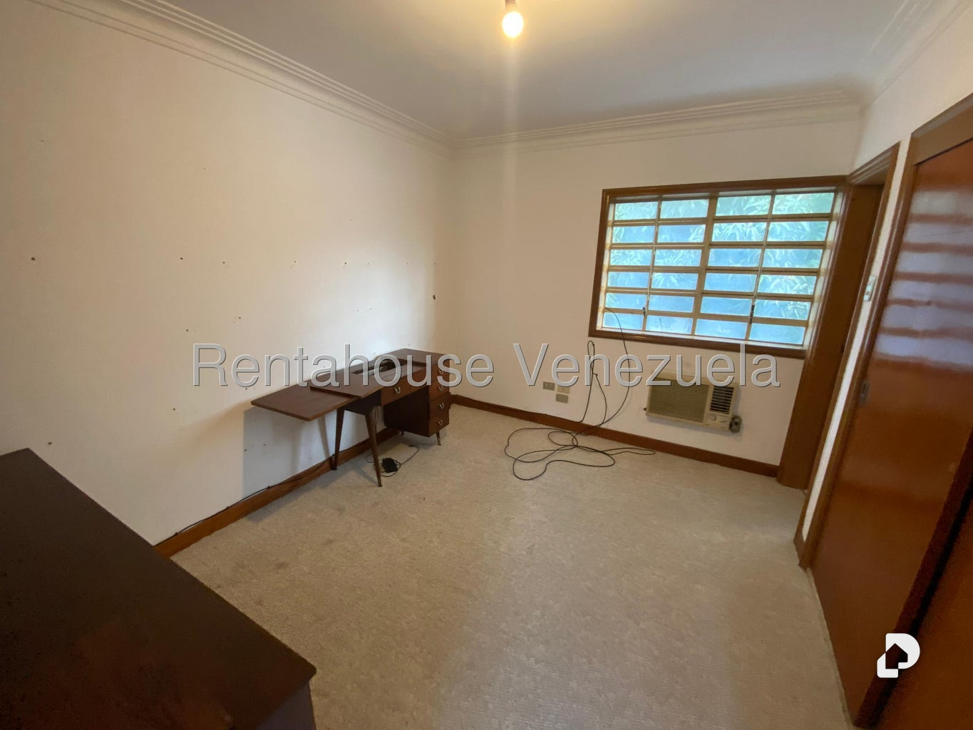 Casa en Altamira, Caracas – 25