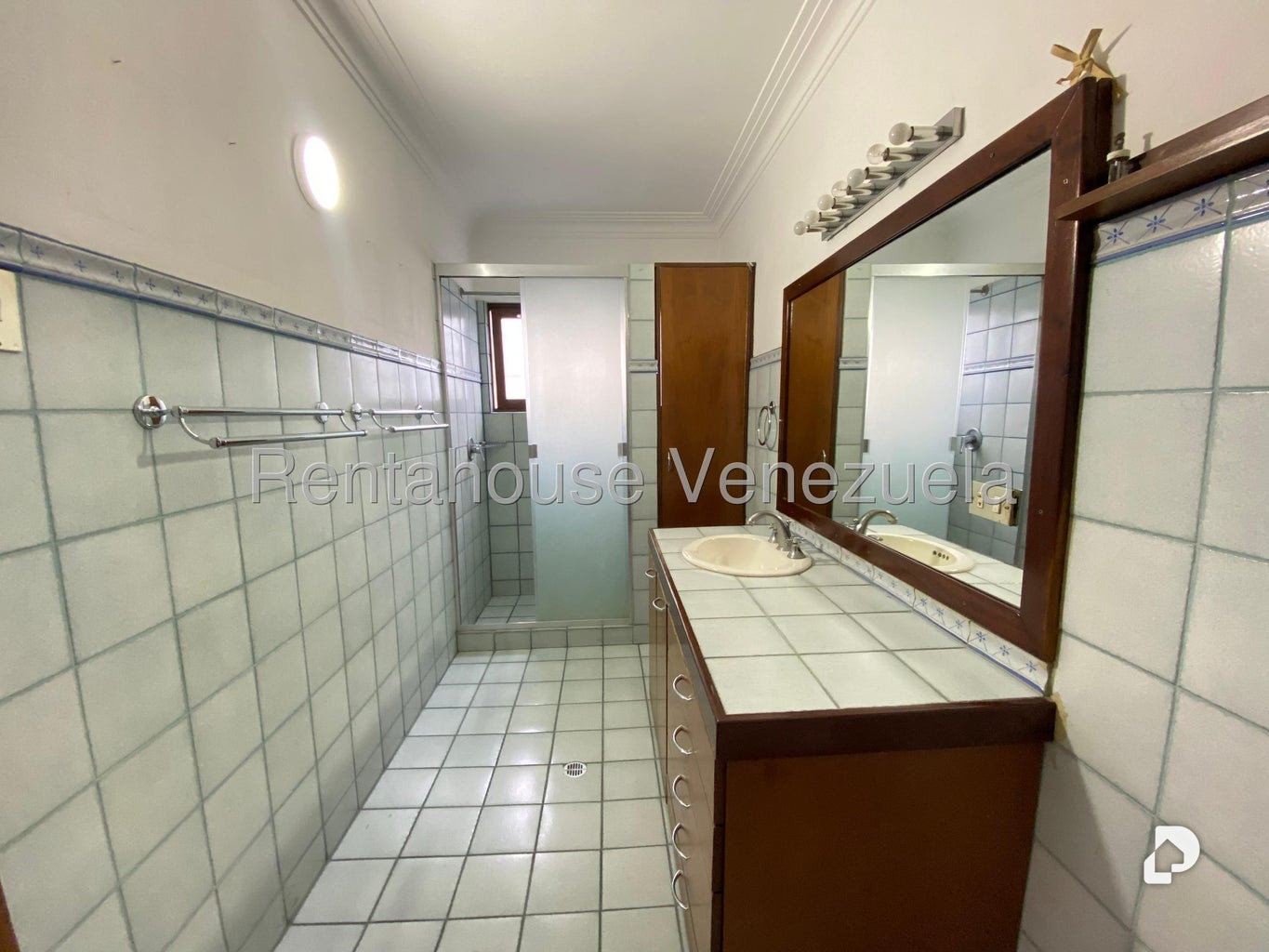 Casa en Altamira, Caracas – 18