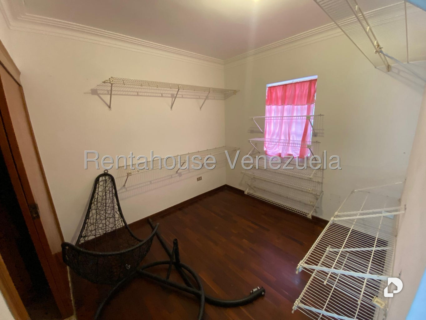 Casa en Altamira, Caracas – 27