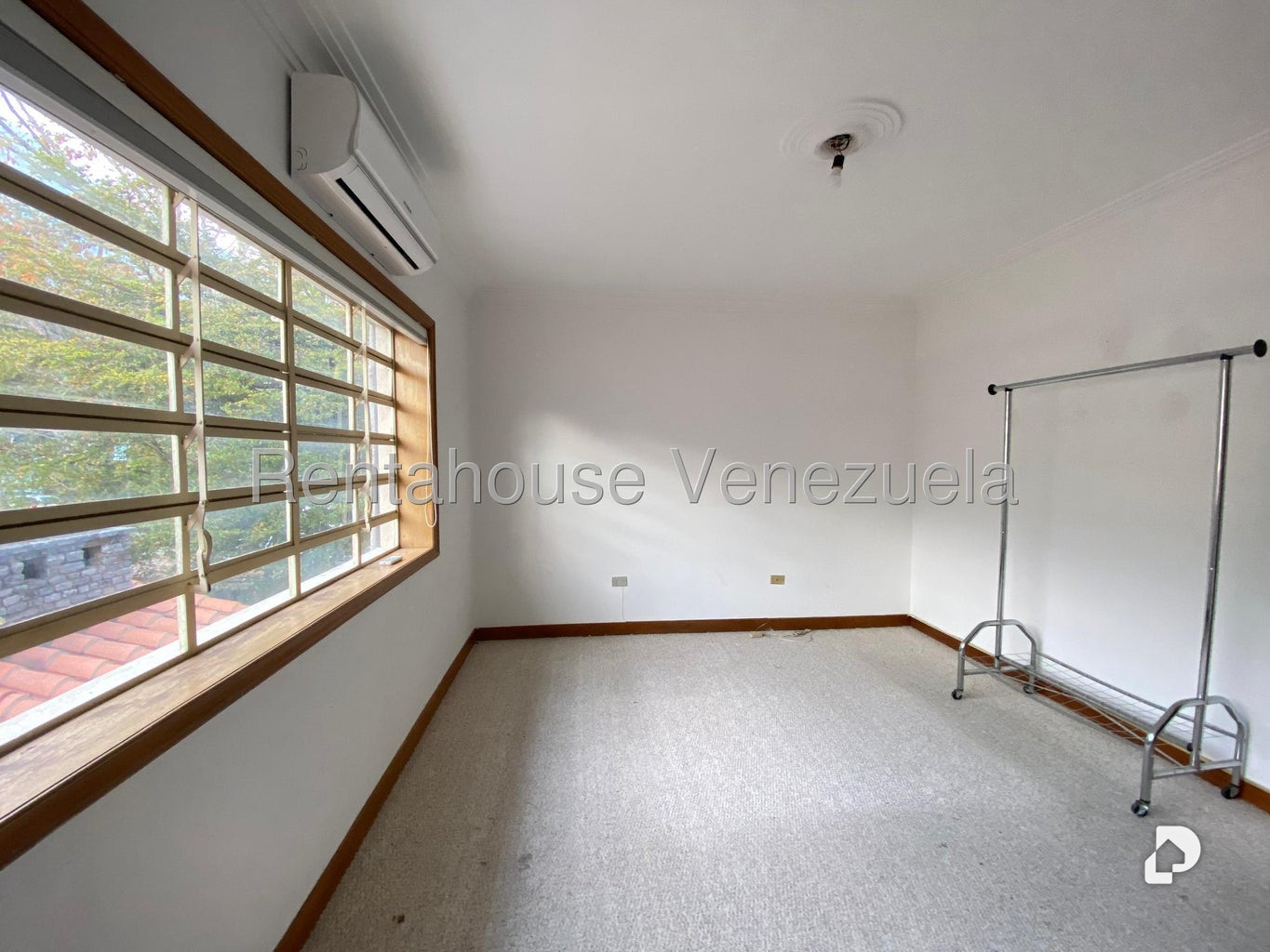 Casa en Altamira, Caracas – 17