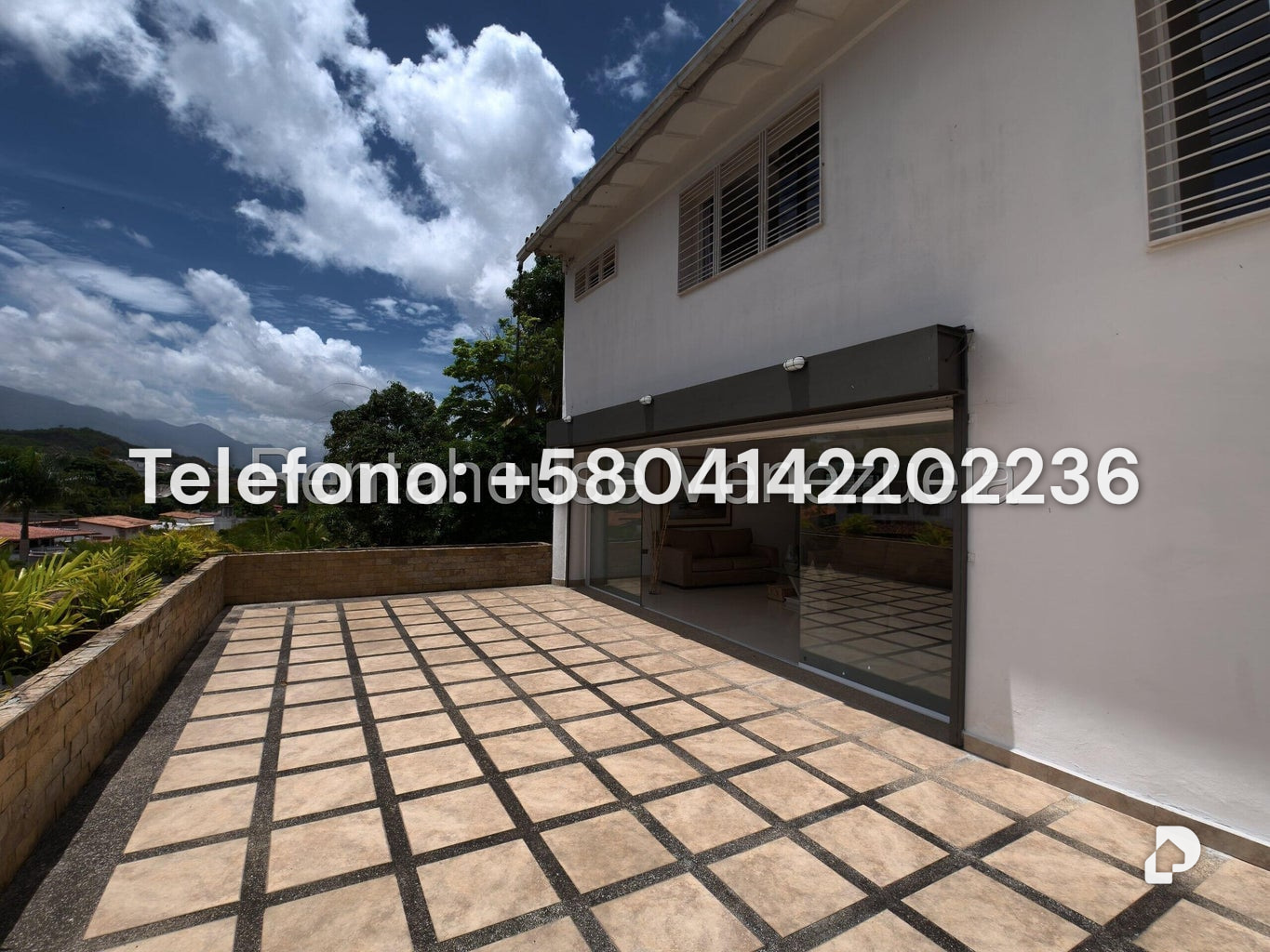 Casa en Cumbres de Curumo, Caracas – 28