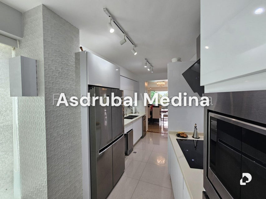 Apartamento en La Lagunita, Caracas – 13