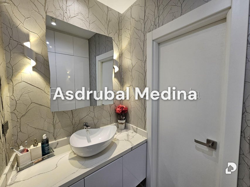 Apartamento en La Lagunita, Caracas – 23