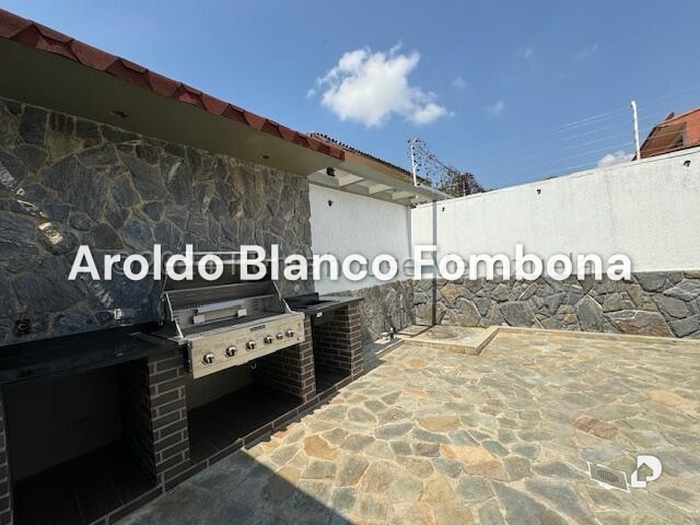 Casa en Santa Cecilia, Caracas – 10