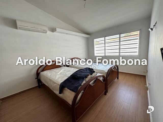 Casa en Santa Cecilia, Caracas – 8