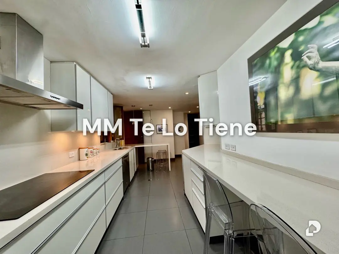 Casa en Colinas de Tamanaco, Caracas – 17