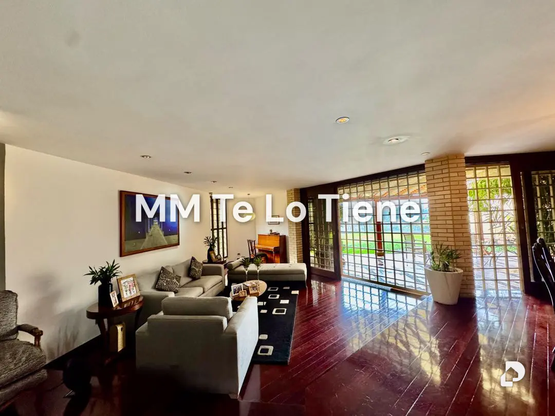 Casa en Colinas de Tamanaco, Caracas – 13