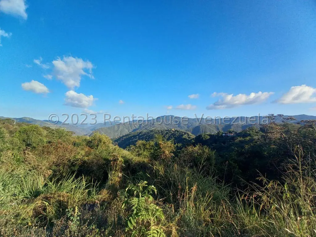 Land in Caicaguana, Caracas - 1