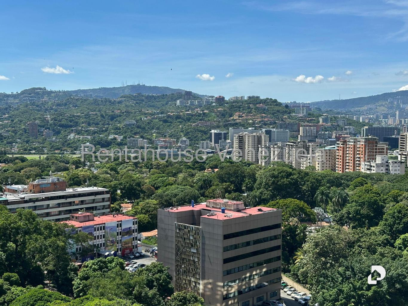 Oficina en Los Palos Grandes, Caracas