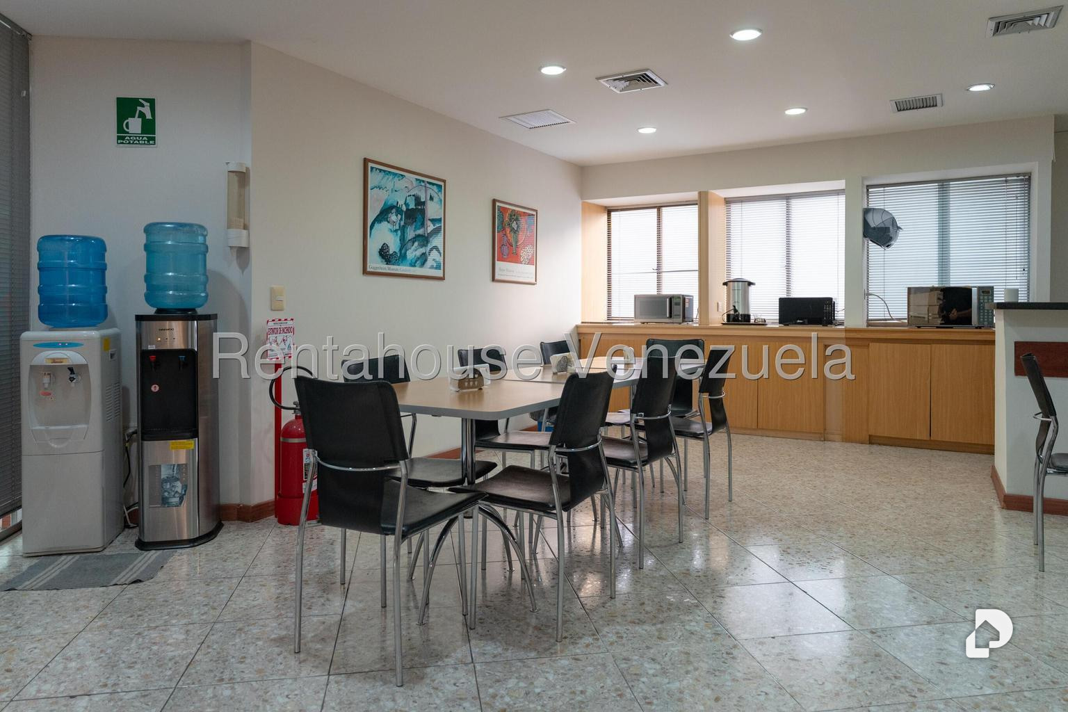 Oficina en Los Palos Grandes, Caracas