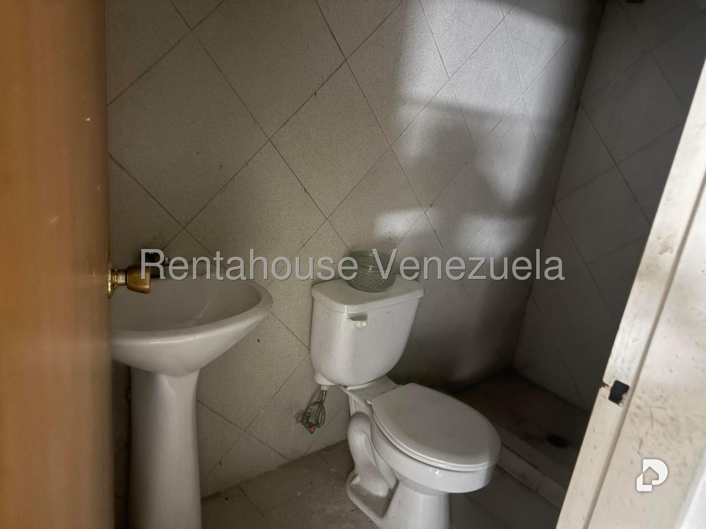 Local comercial en Las Acacias, Caracas – 9