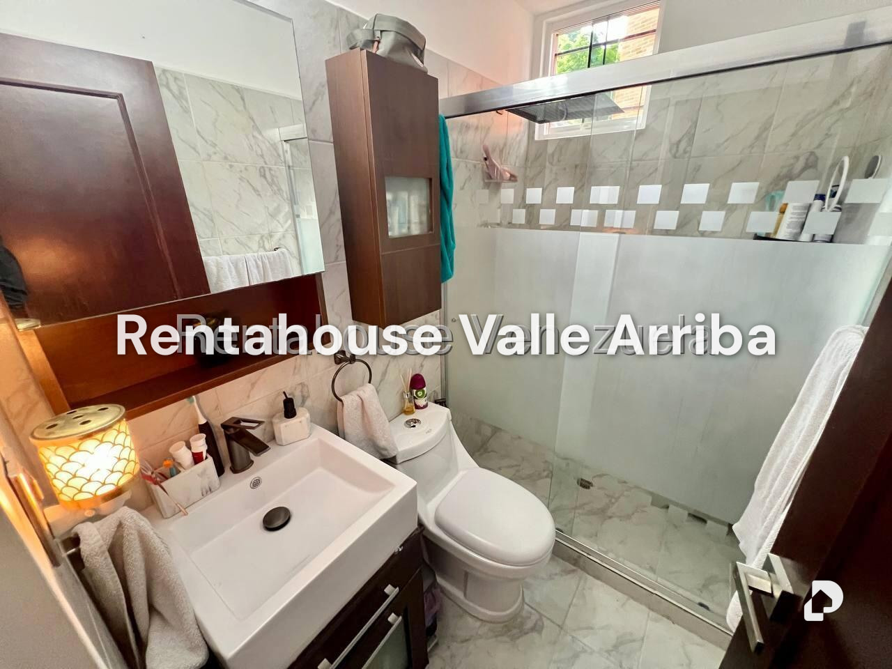 Apartamento en Colinas de La Tahona, Caracas