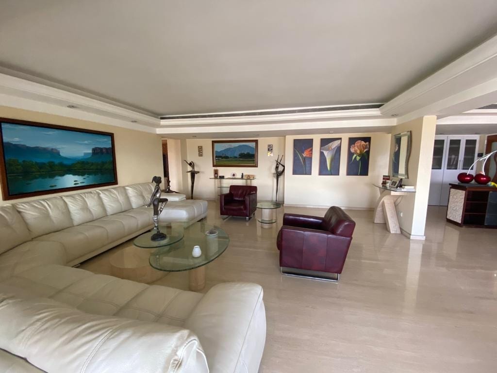 Apartamento en Altamira, Caracas - 1